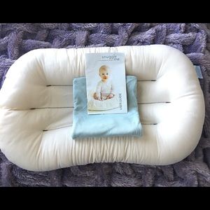 Snuggle me organic infant lounger